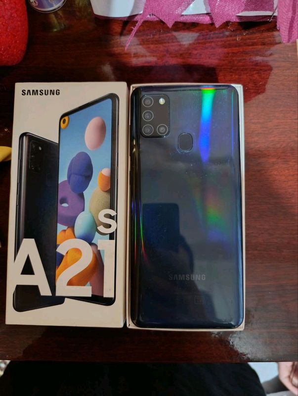 Samsung A21s, 32 ГБ. Продается срочно!