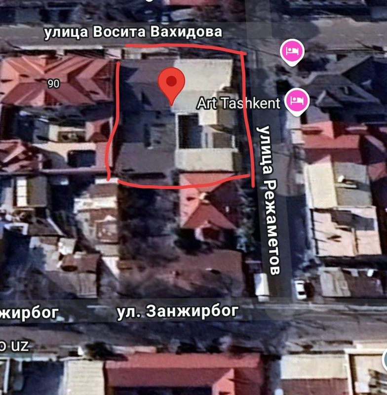 Продается угловой участок под застройку в центре города Продается угловой участок под застройку в центре города