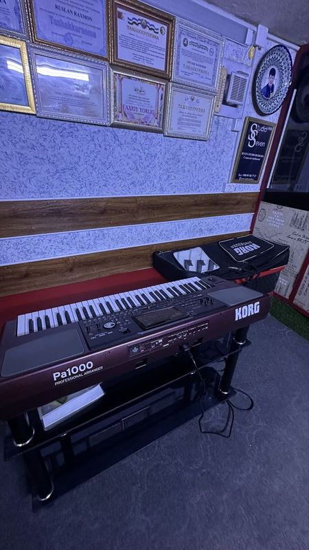 Korg pa 1000 yangi holati sotiladi Korg pa 1000 yangi holati sotiladi