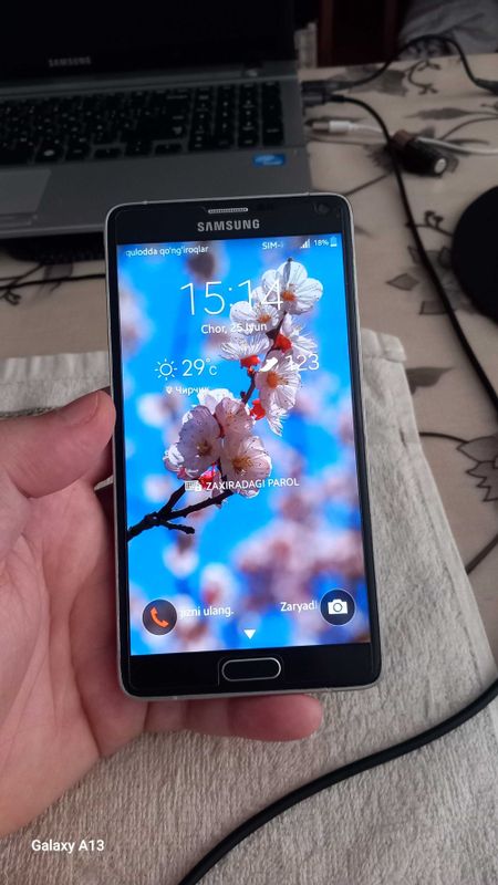 Samsung NOTE 4 Orginal realni oladiganla karobka dok bor Samsung NOTE 4 Orginal realni oladiganla karobka dok bor