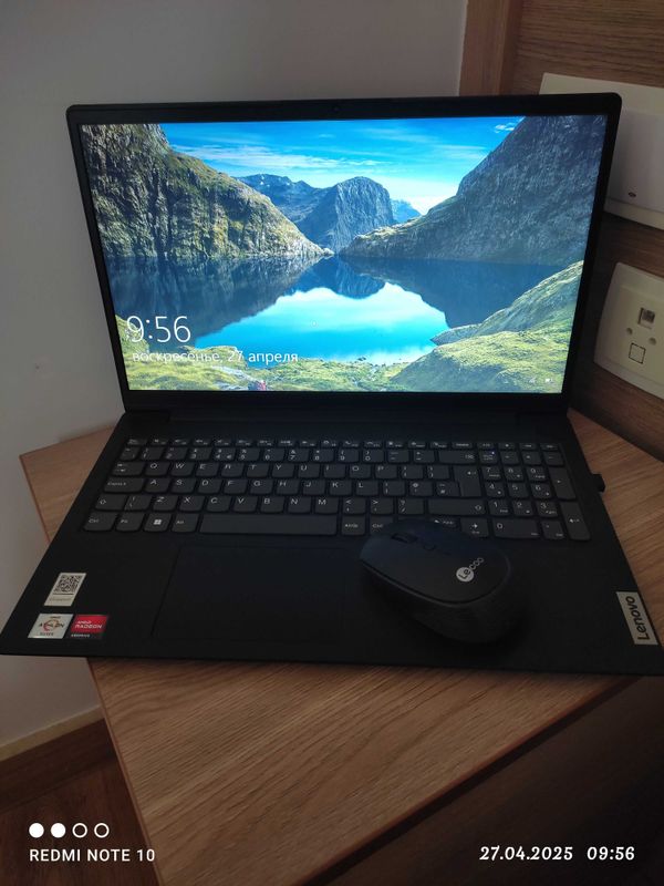 Noutbuk Lenovo zudlik bilan sotiladi pul zarur bólganligi uchun Noutbuk Lenovo zudlik bilan sotiladi pul zarur bólganligi uchun