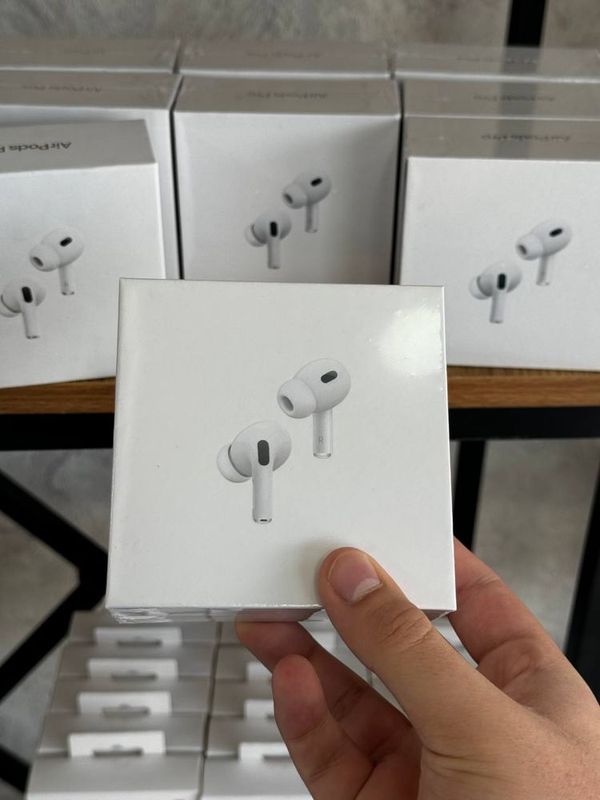 AirPods pro 2 Dubai