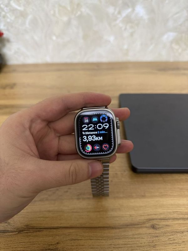 Apple watch/ iwatch ultra 2 sotiladi pachti yangide 100$ oshu remeshok