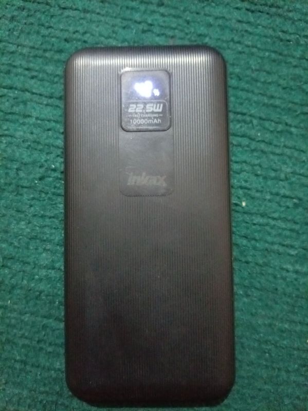 Power bank sotiladi 10000mAh Power bank sotiladi 10000mAh