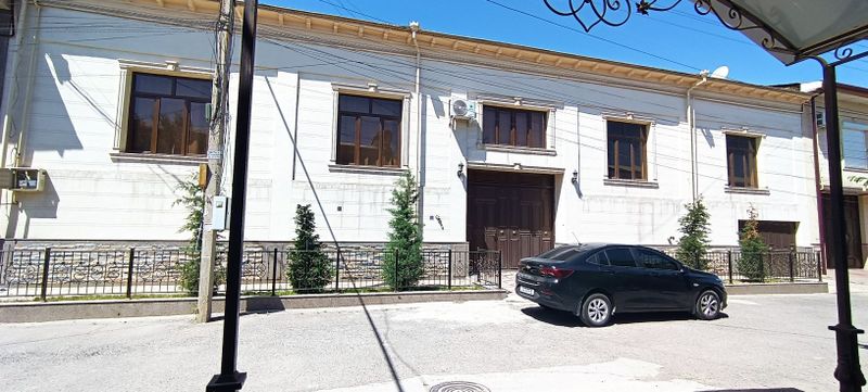 Uy sotiladi nazarbek natarius masjid kocha Uy sotiladi nazarbek natarius masjid kocha
