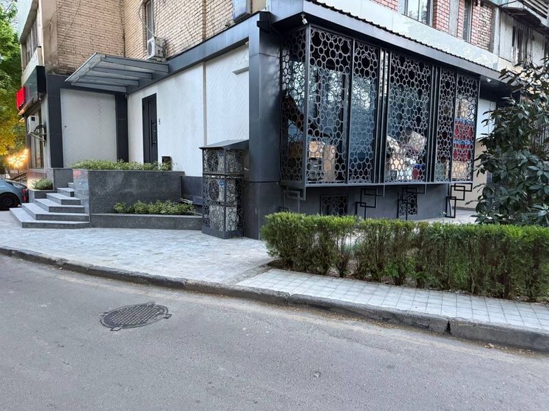 Продажа Коммерции с Арендатором за 1800у.е., Центр Ц1, 120 м², 1 линия Продажа Коммерции с Арендатором за 1800у.е., Центр Ц1, 120 м², 1 линия