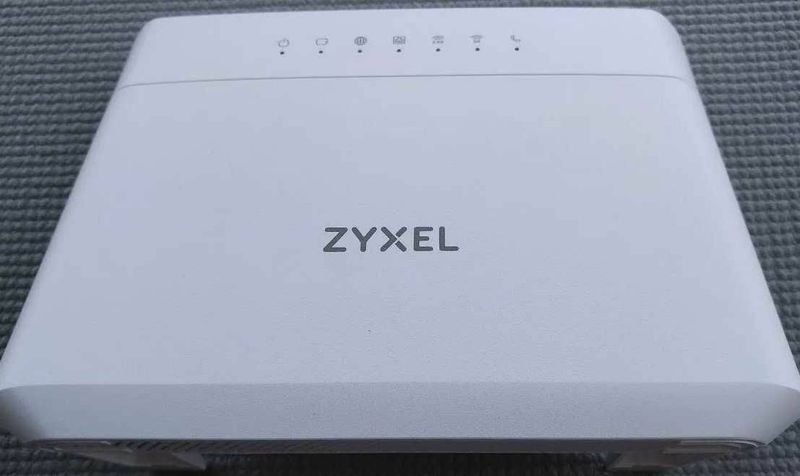 ZYXEL Routor Modem 5G , 2.4 G da ishlaydi.