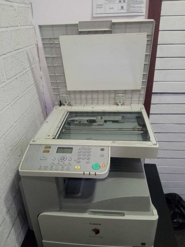 Canon image Runner 2318 Canon image Runner 2318