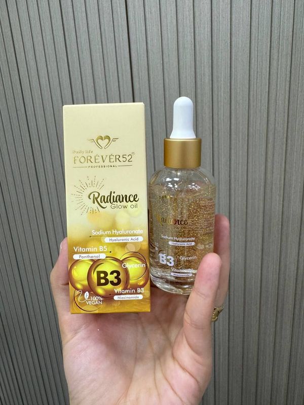 Forever52 Yuzni yaltiroq qiladigan yog’ Forever52 Yuzni yaltiroq qiladigan yog’