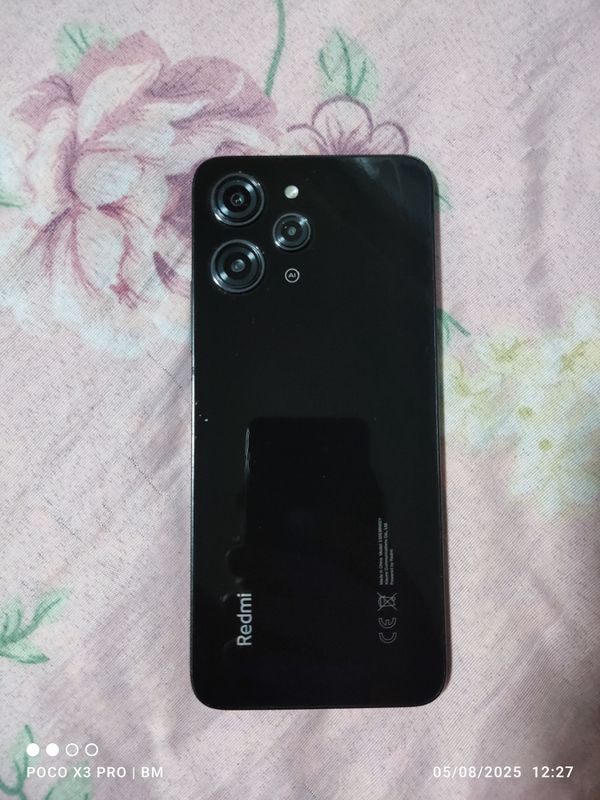 Redmi 12 xotirasi 128 holati zoʻr yangiday