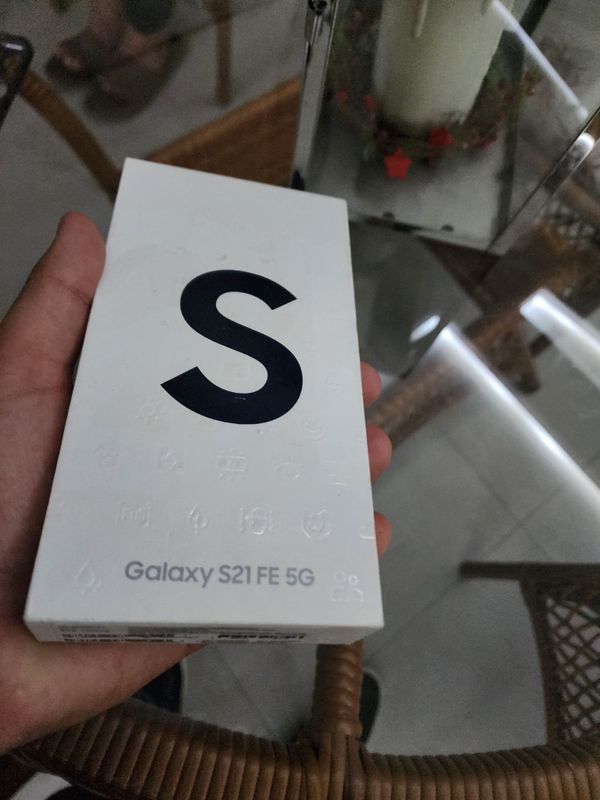 Samsung Galaxy S21 FE 5G Yangi