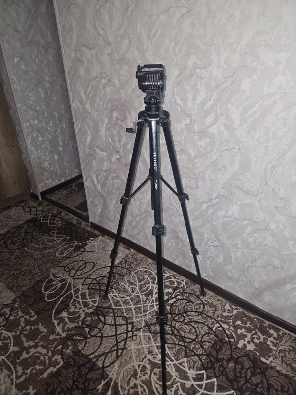 Продаётся штатив Продаётся штатив
