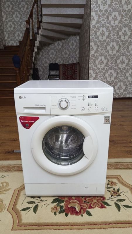 Продается стиральная машина LG 5 kg INVERTER Продается стиральная машина LG 5 kg INVERTER