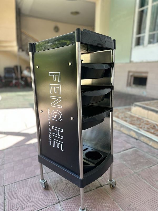 Salon uchun kreslo pufik rakvina katalka oyna Salon uchun kreslo pufik rakvina katalka oyna
