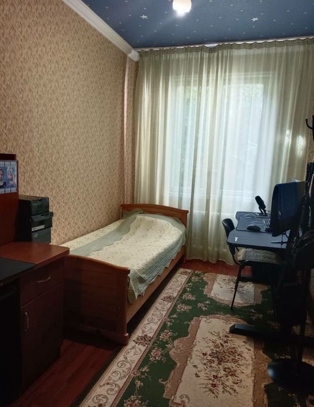Чиланзар 9. Кафе Райхон 2/2/4 Продам Чиланзар 9. Кафе Райхон 2/2/4 Продам