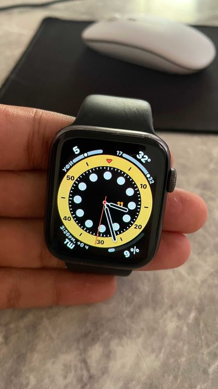 Apple Watch Series 5 44mm | Срочно! Отличное состояние Apple Watch Series 5 44mm | Срочно! Отличное состояние