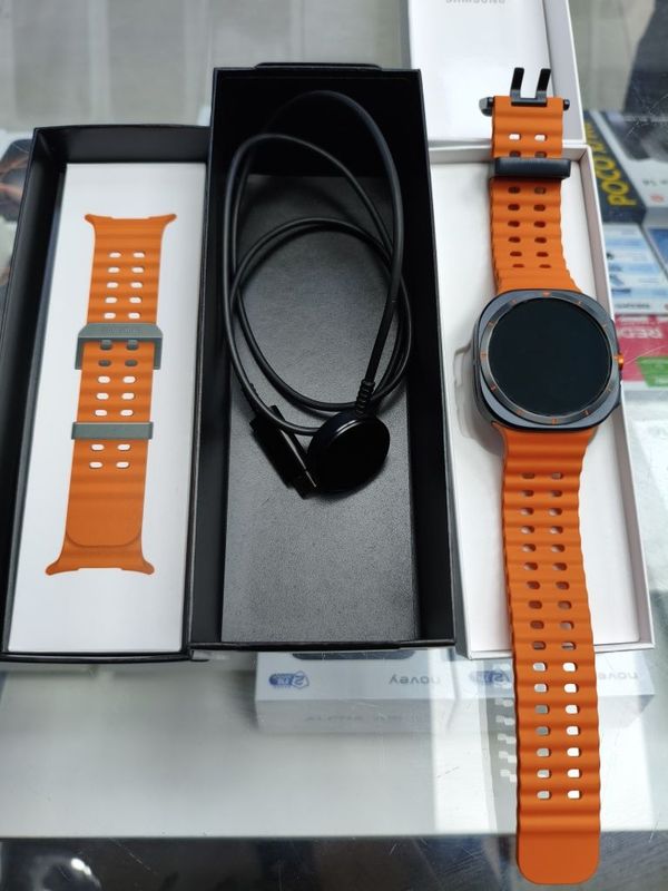 Продам б.у Samsung Galaxy watch ultra orange