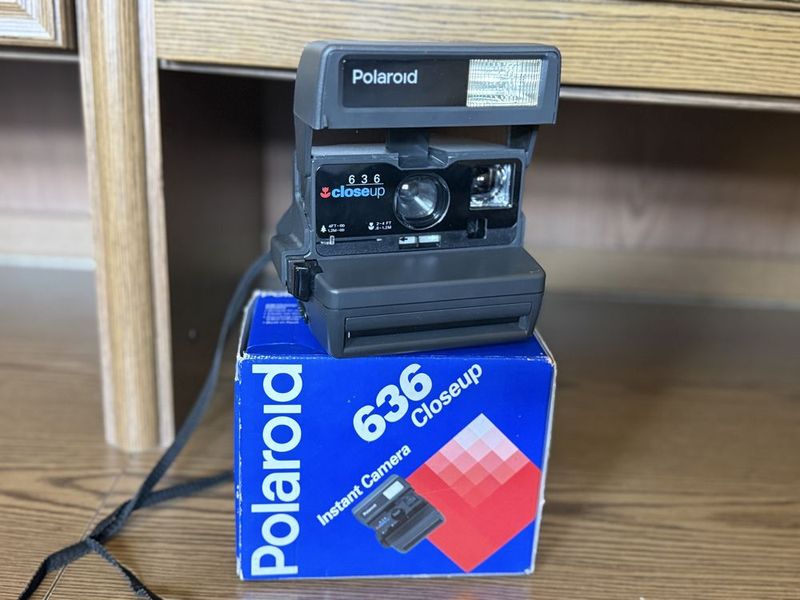 Фотоаппрат Polaroid 636