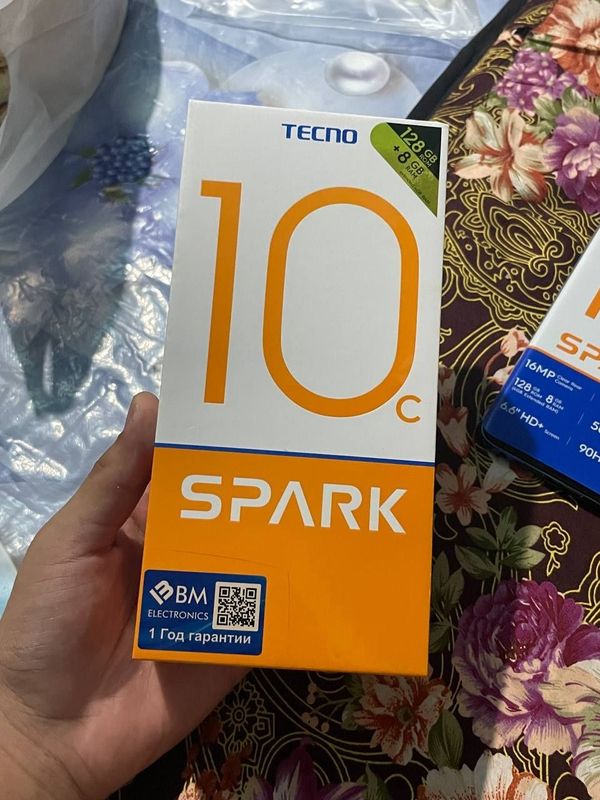 Sotiladi !!! Tecno Spark 10c