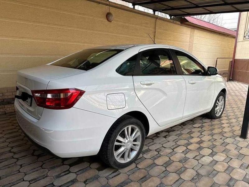 lada vesta sotiladi lada vesta sotiladi