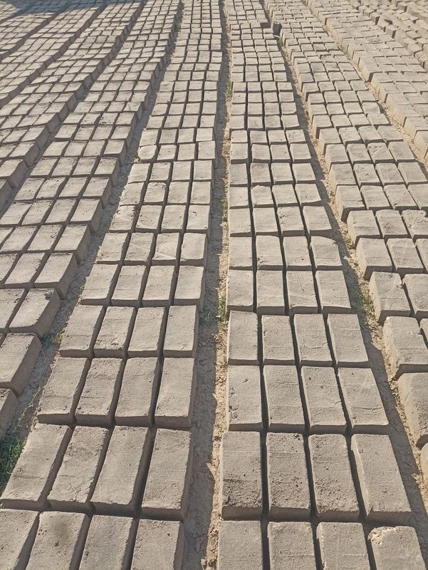 G'isht bor qo'lda quyilgan 750 so'mdan Yangiyol boyicha dastafka ichid