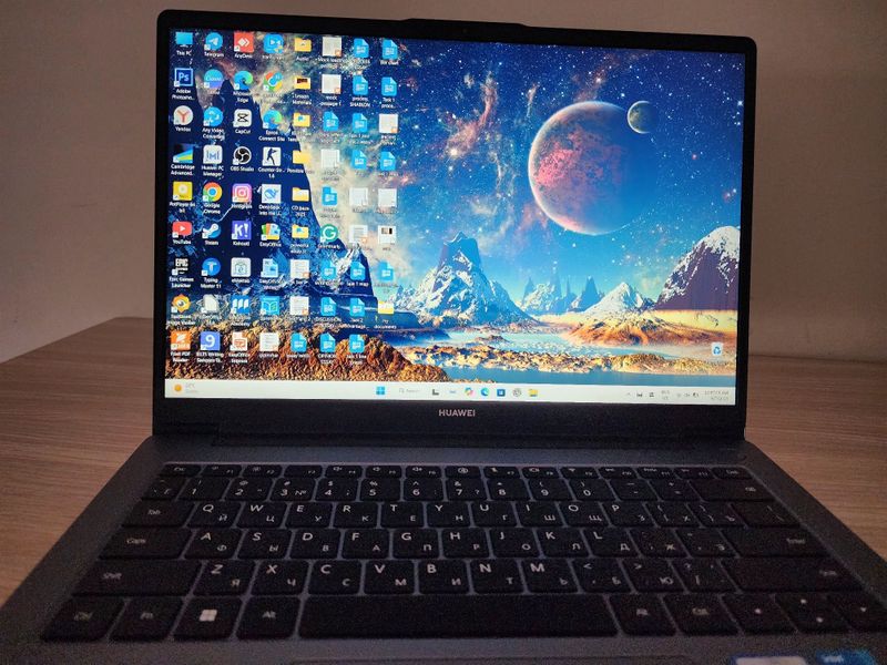 Huawei MateBook (12-avlod, i3-1240P)