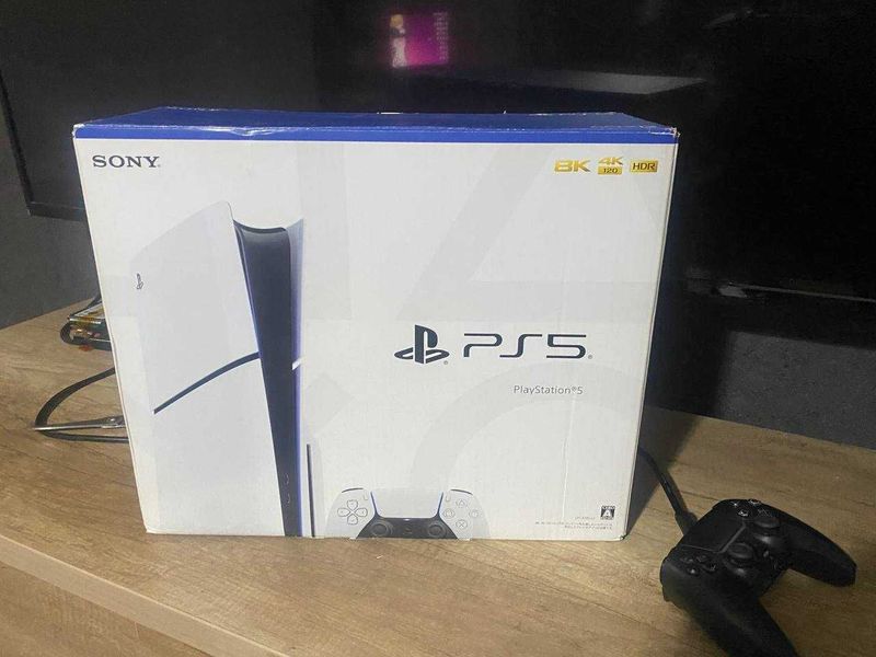 Playstation 5 с дисководом. Игры записаны.