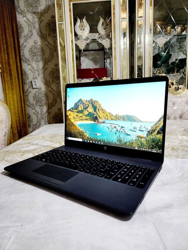 Noutbook HP 255 G8 | AMD Ryzen | 16/256 | FullHD | Windows 11 Pro