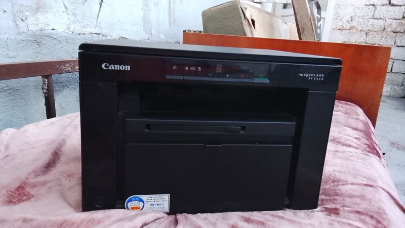 Printr sotiladi xolati yaxshi hali yangidek Printr sotiladi xolati yaxshi hali yangidek