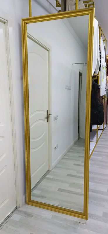ойна сотилади ойна сотилади