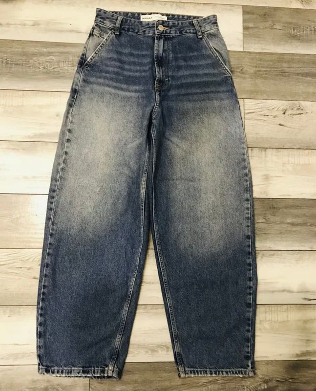 Продам Джинсы Bershka Продам Джинсы Bershka