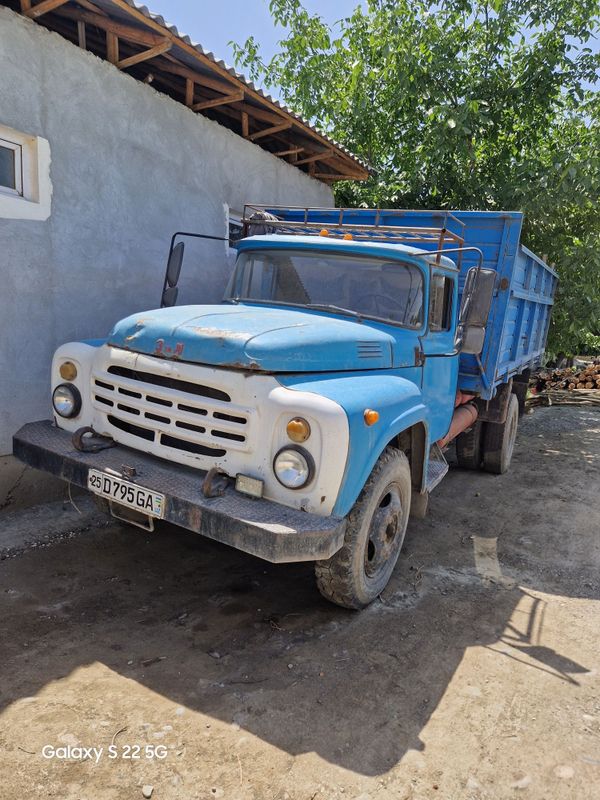 Srochna zil 130 sotiladi Srochna zil 130 sotiladi