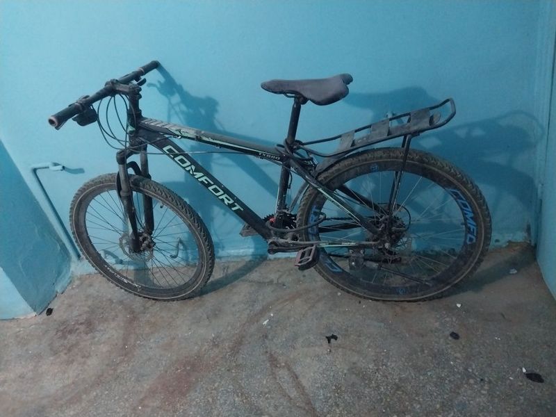 Velosiped sotiladi. 700000 Velosiped sotiladi. 700000