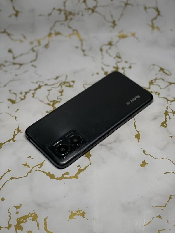 Redmi Note 11E 5G sotiladi Redmi Note 11E 5G sotiladi