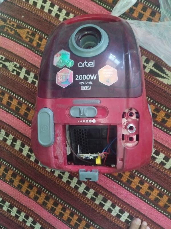 Pelisos sotiladi motor qo"yib remont qilinsa ishlaydi