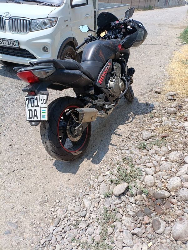 Honda sport turis 600 kup sroʻchna sotiladi