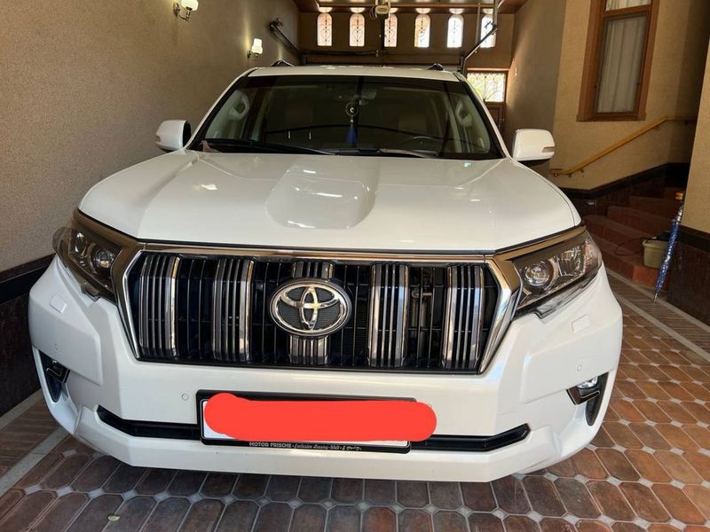 Toyota Land Cruiser 150 Год выпуска 2019
