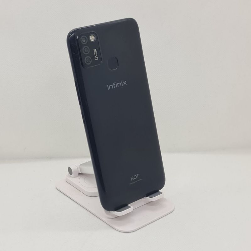 Infinx Hot 11lite sotiladi dastavka bor