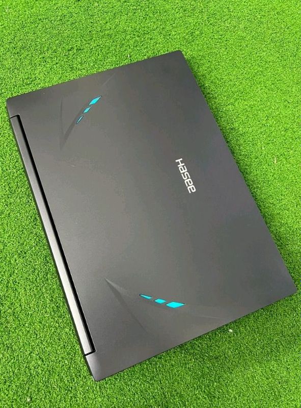 Noutbuk HASEE z8-ca5nb