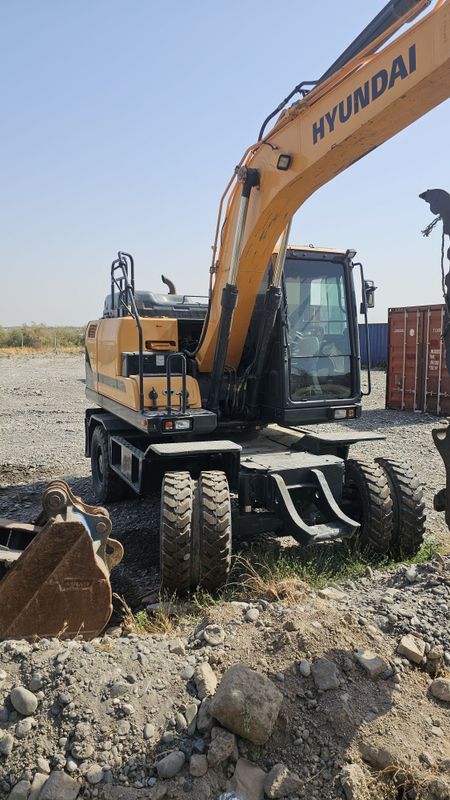 Экскаватор Hyundai 145HW motchast 5138 Экскаватор Hyundai 145HW motchast 5138