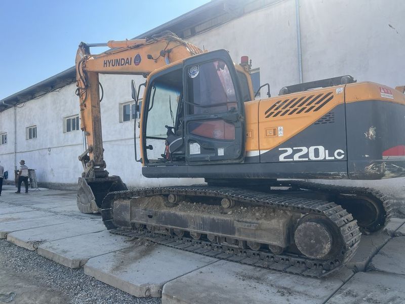 Hyundai 220LC 2011год Hyundai 220LC 2011год