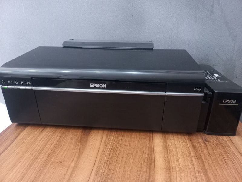 Продаётся принтер Epson L 805 почти новый