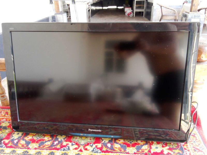 Televizor panasonic sotiladi Televizor panasonic sotiladi