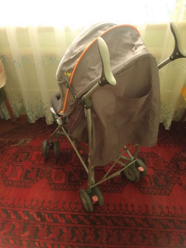 Болалар коляскаси Болалар коляскаси