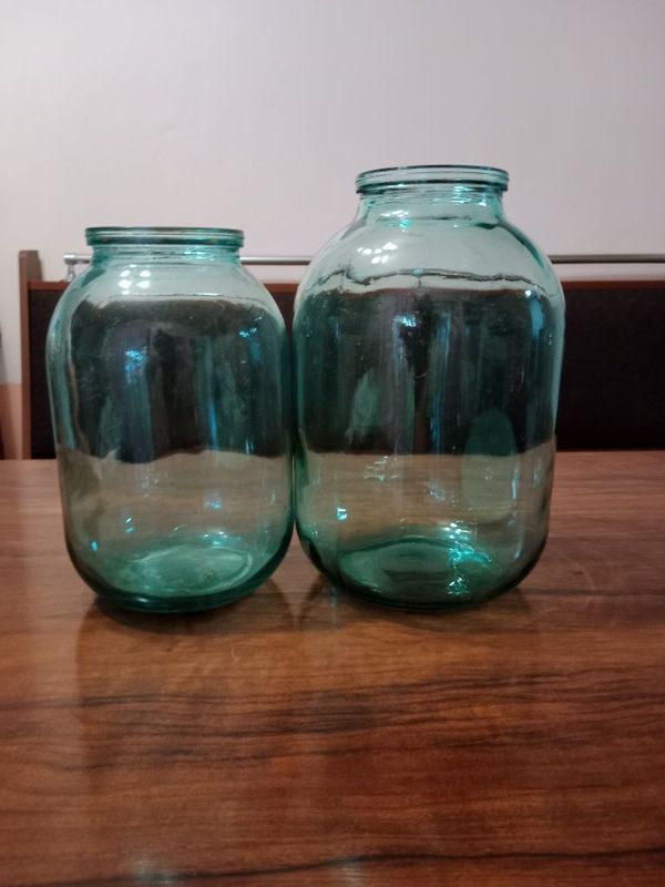 Продаются банки( советские) 1л, 2л, 3л