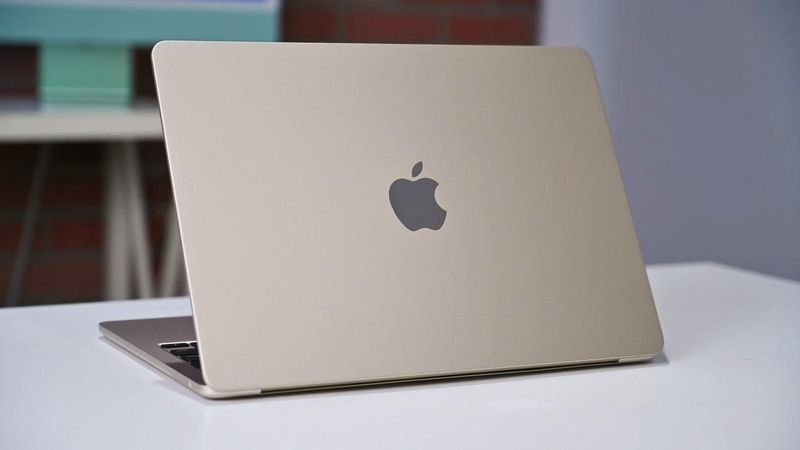 Macbook Air 13 inch M2