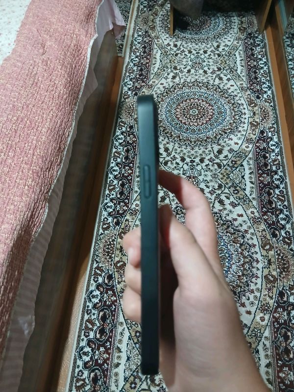 Iphone 13 pro max чехол янги просто йокмади янги