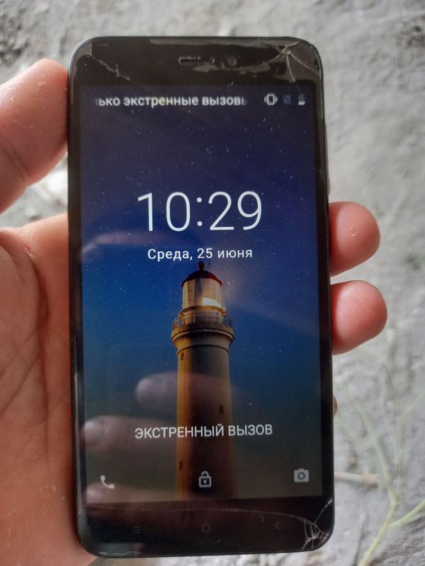 Redmi go xolati rasmdagidek ishlashiga ziyoni yoq xamma joyi ishledi
