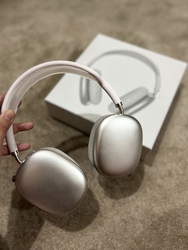 Airpods max sotiladi Airpods max sotiladi