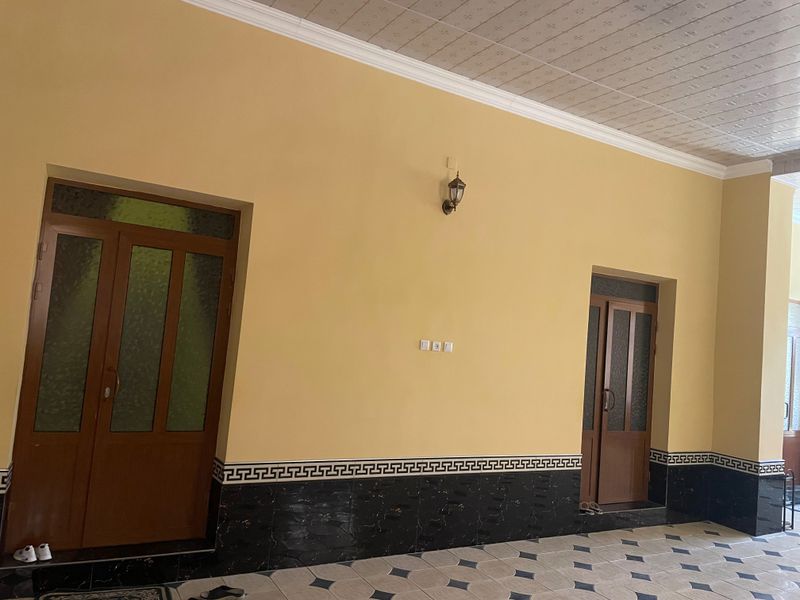 Hamma sharoitlarga ega tayyor hovli sotiladi Hamma sharoitlarga ega tayyor hovli sotiladi